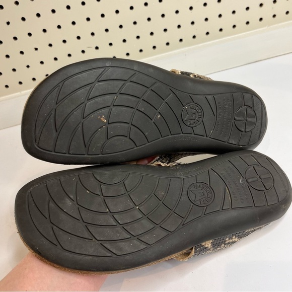 Mephisto | Snakeskin Sandals - Picture 4 of 5